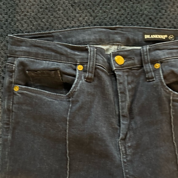 EUC Blank NYC jeans. - Picture 5 of 9
